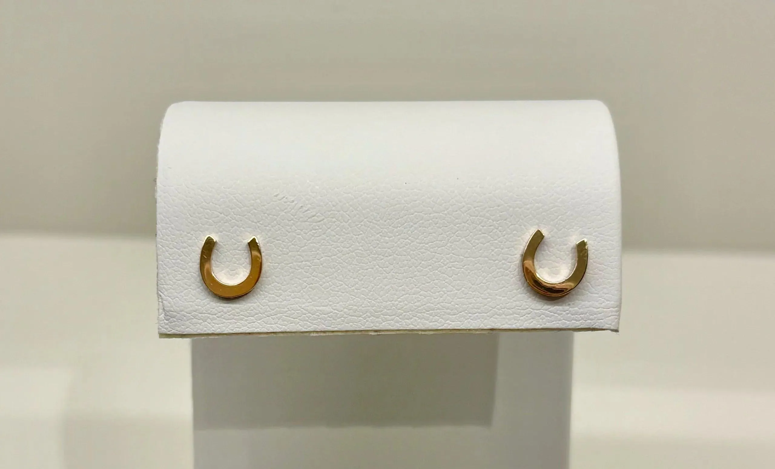 14K solid gold Horseshoe Earrings