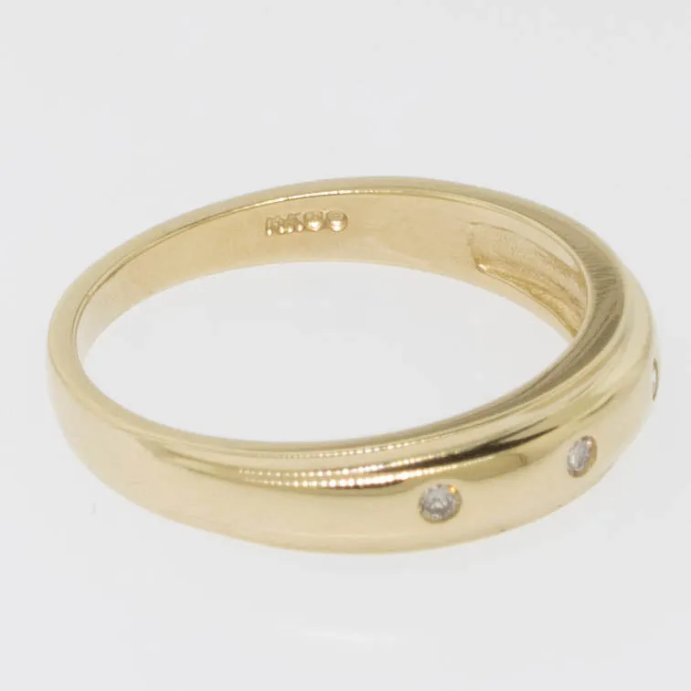 14K Yellow Gold 4 Diamond Ring Flush Set .04cttw Size 6.5 Preowned Jewelry