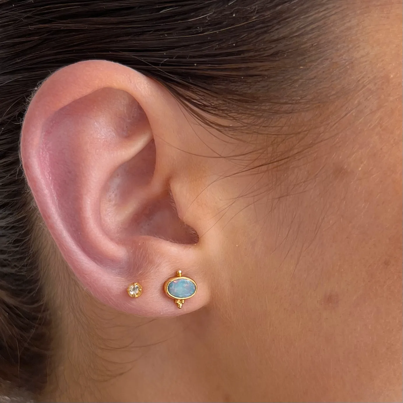 Anara Stud, Blue Opal, Gold