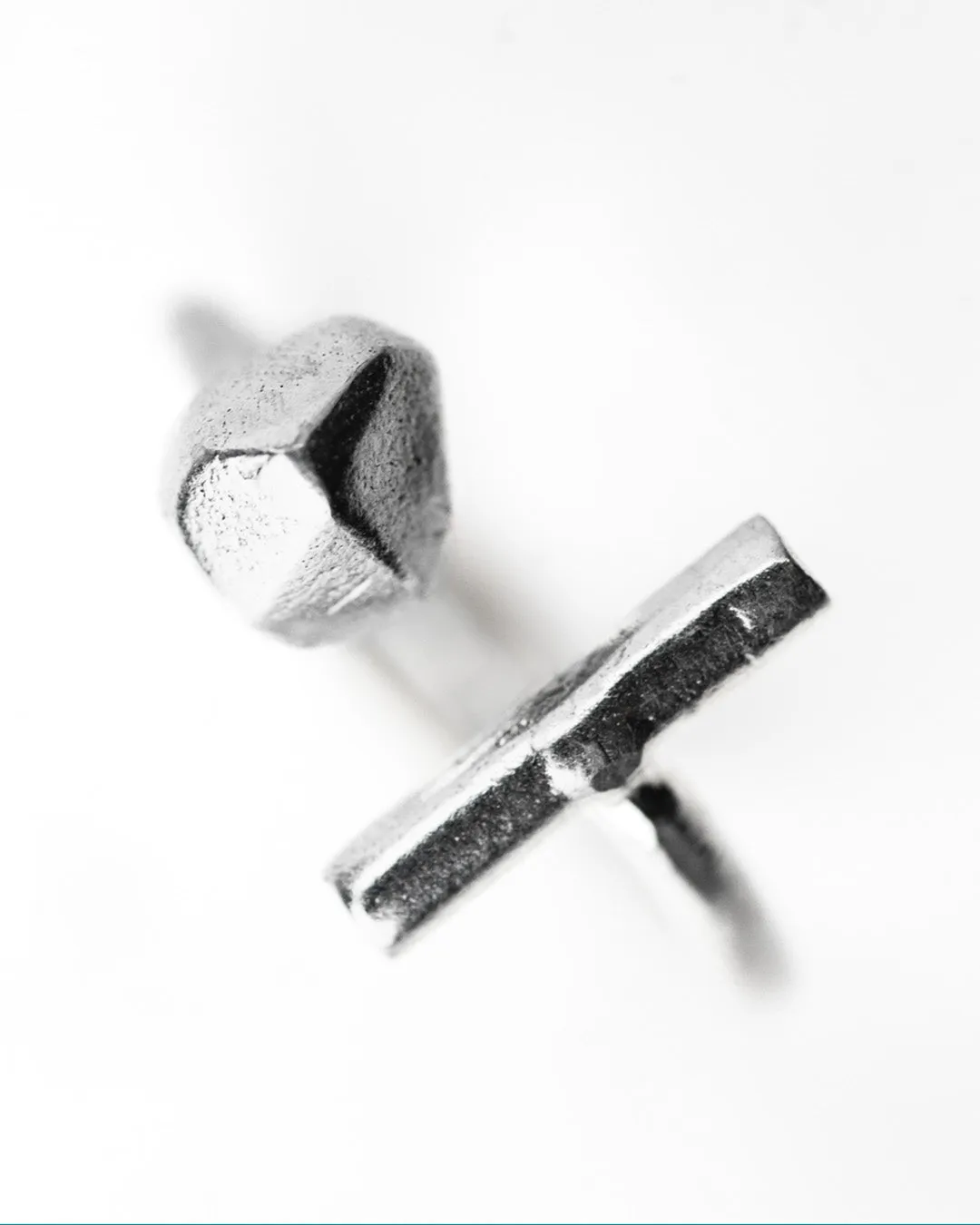 Ball & Bar Ring