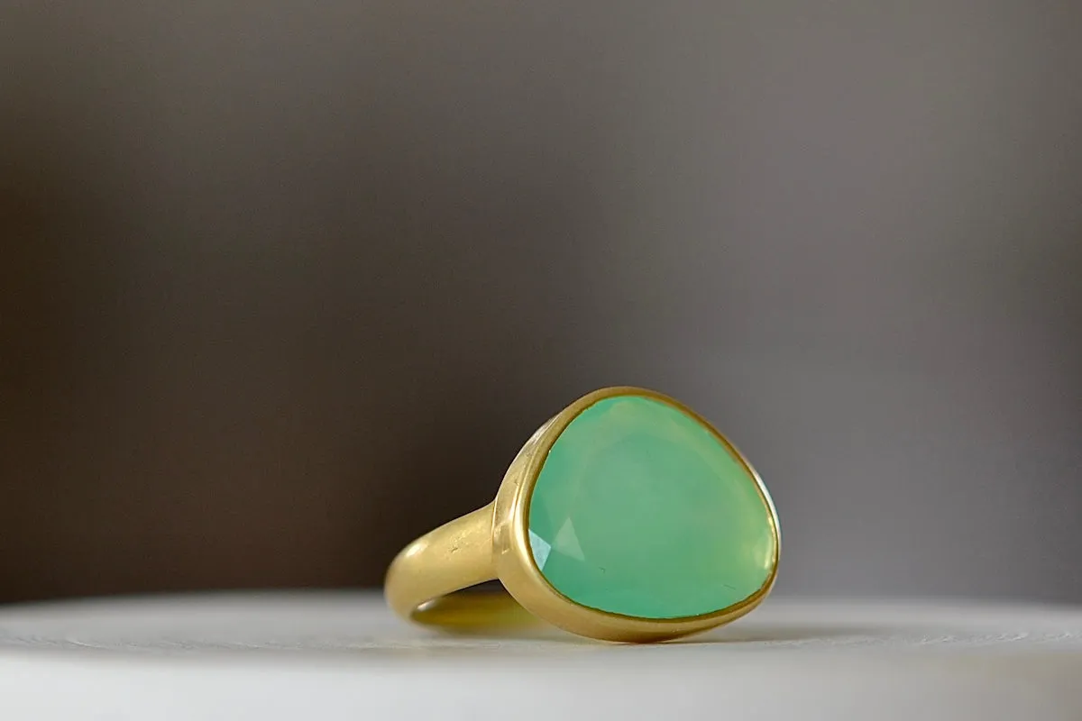 Chrysoprase Greek Ring